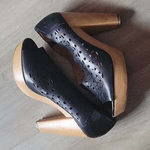 Lucky Brand genuine leather heels, women's size 8